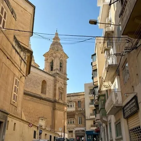 Apartman 2br With Balcony & Sea Views By 360 Estates Sliema